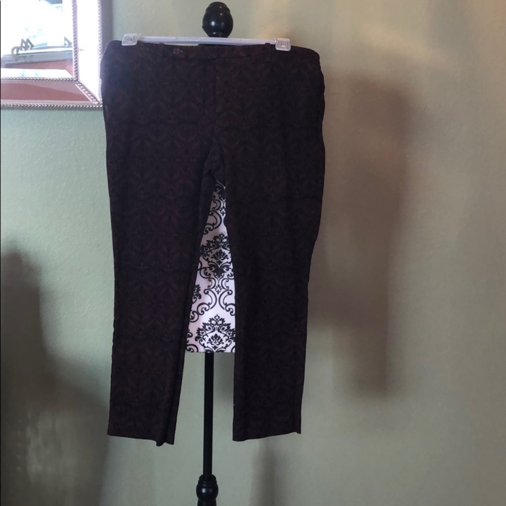 Motif pants